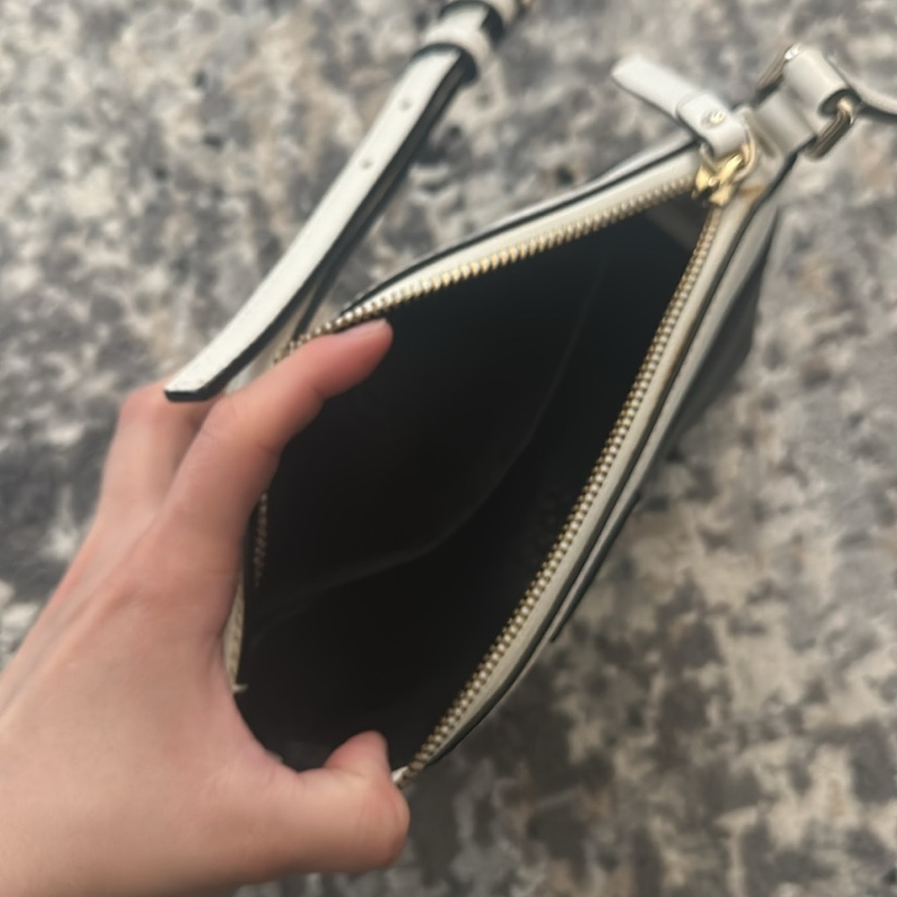 Kate spade purse ♠️ - Picture 5 of 14
